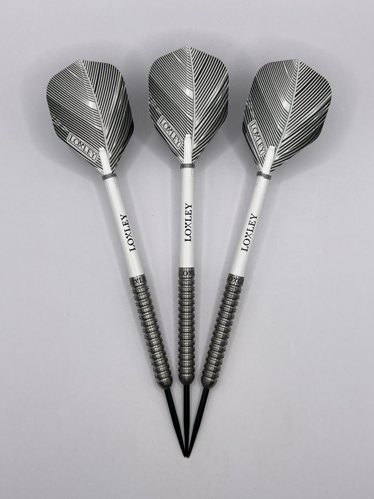 LOXLEY - Loxley 'Featherweight' Darts - Steel Tip - Black - 16g